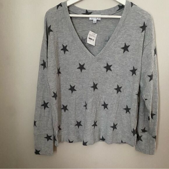 Socialite Top Long Sleeve Fleece Soft Star Print Gray Casual V-Neck Cozy Neutral - Picture 9 of 9